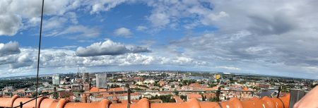 Panoramaausblick vom Turm der Marienkirche auf den Danziger Hafen (Foto: Martin Dühning)