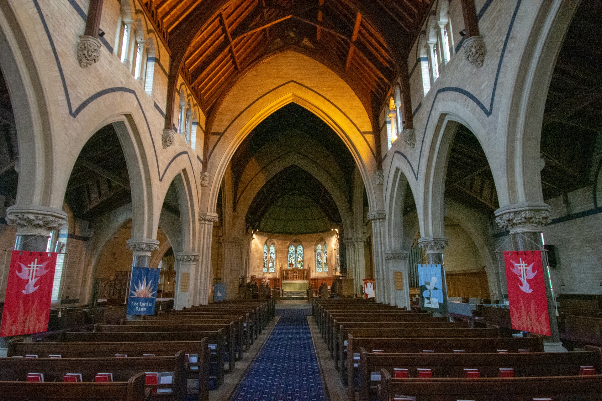 Hauptschiff von St. Trinity, Llandudno (Foto: Martin Dühning)