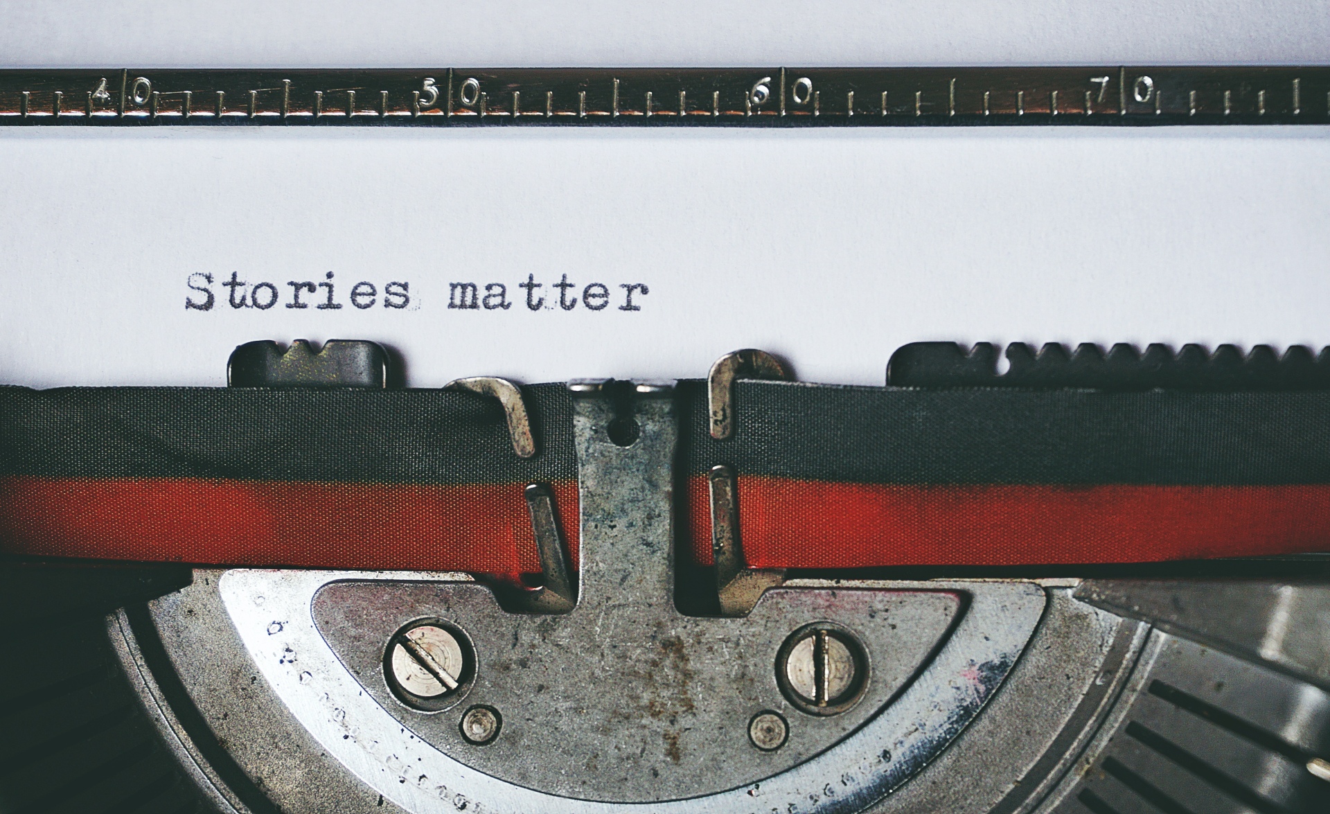 Stories matter (Foto: Suzy Hazelwood via Pexels)