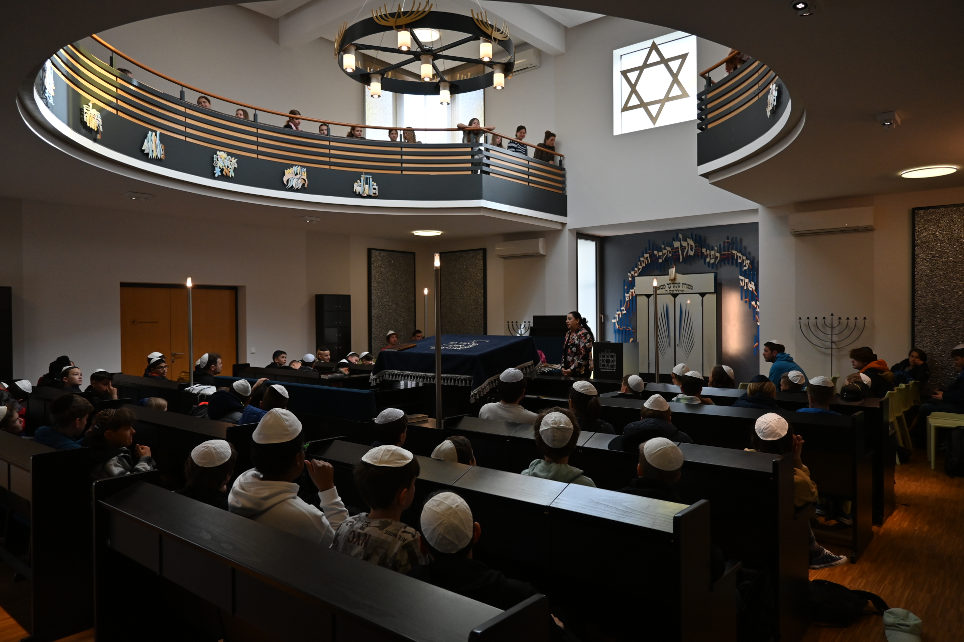 In der Synagoge Lörrach (Foto: Martin Dühning)